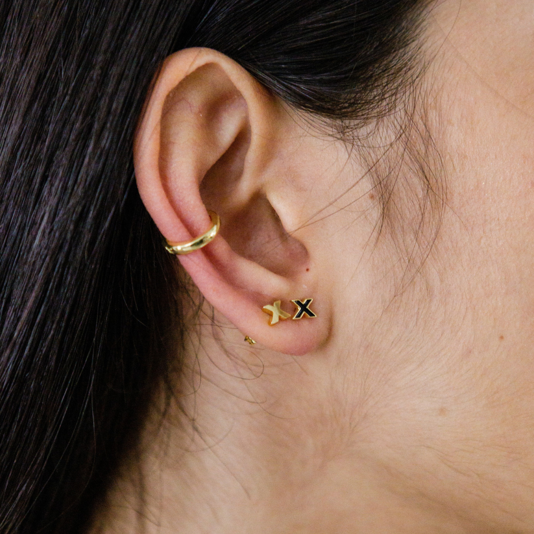 Gold Studs kisses