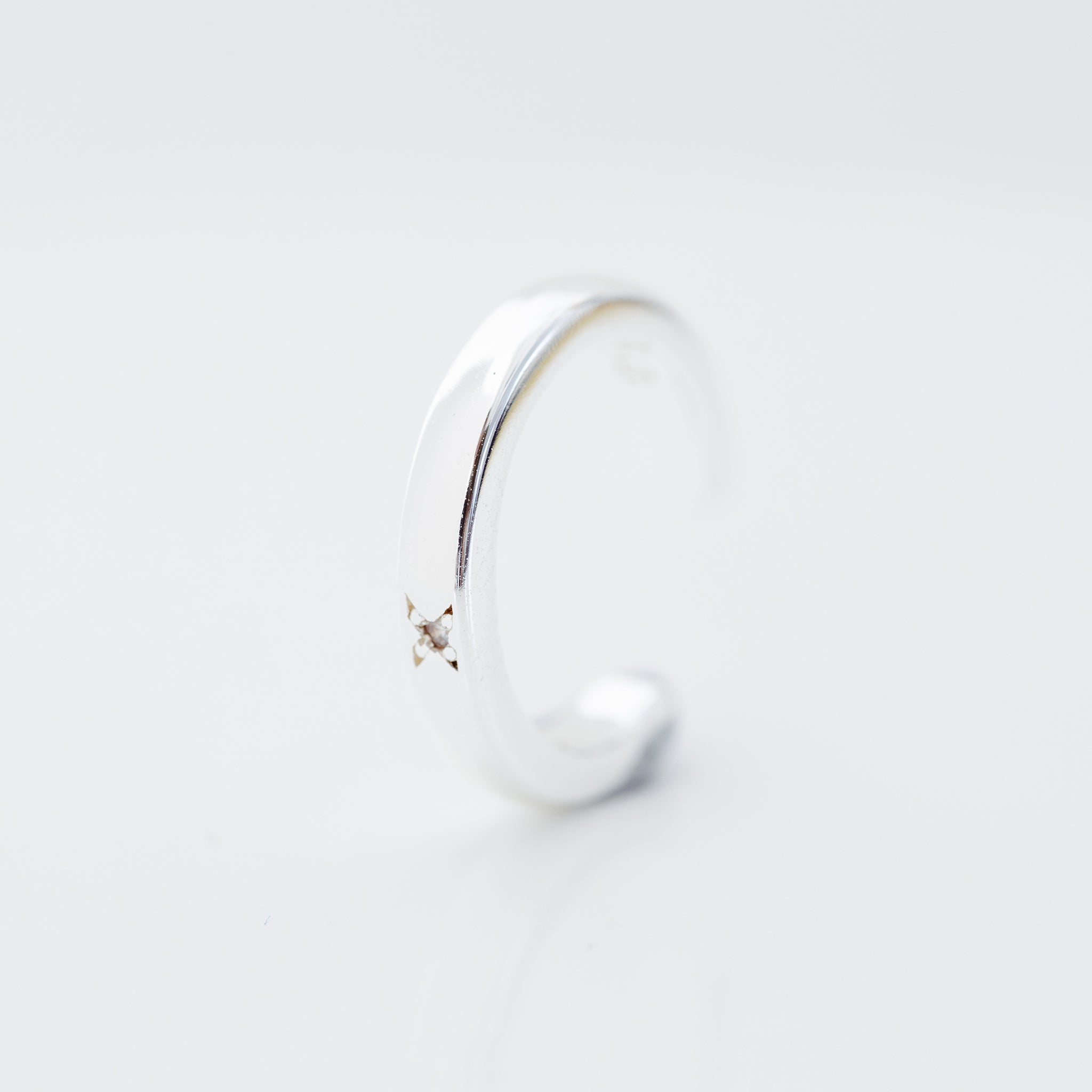 shine-ear-cuff-silver-side-front-view