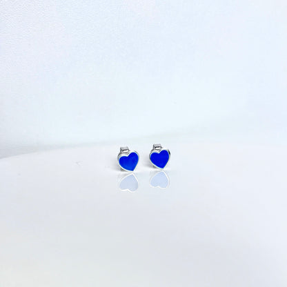 heart stud earrings_blue and silver_frontview_6mm