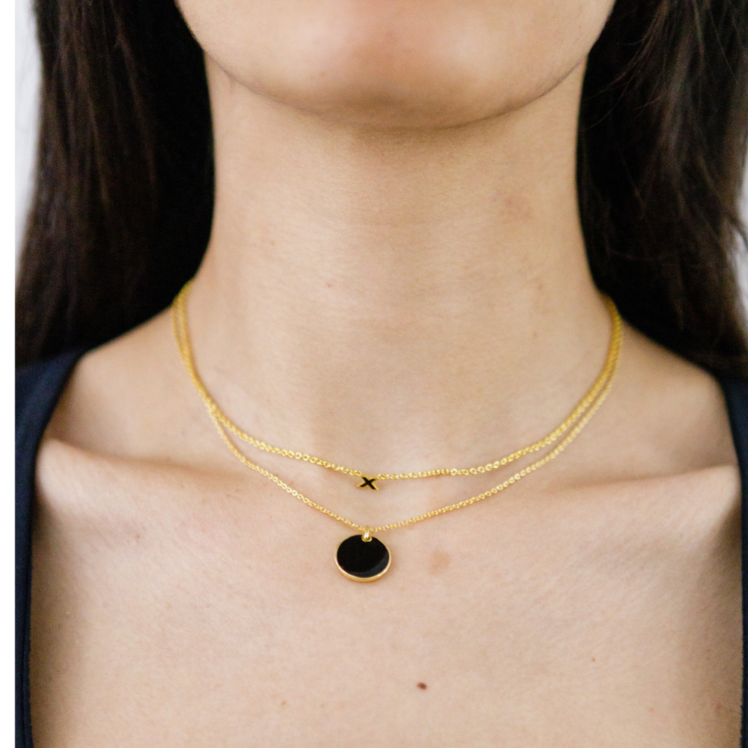 Gold Kiss Necklace