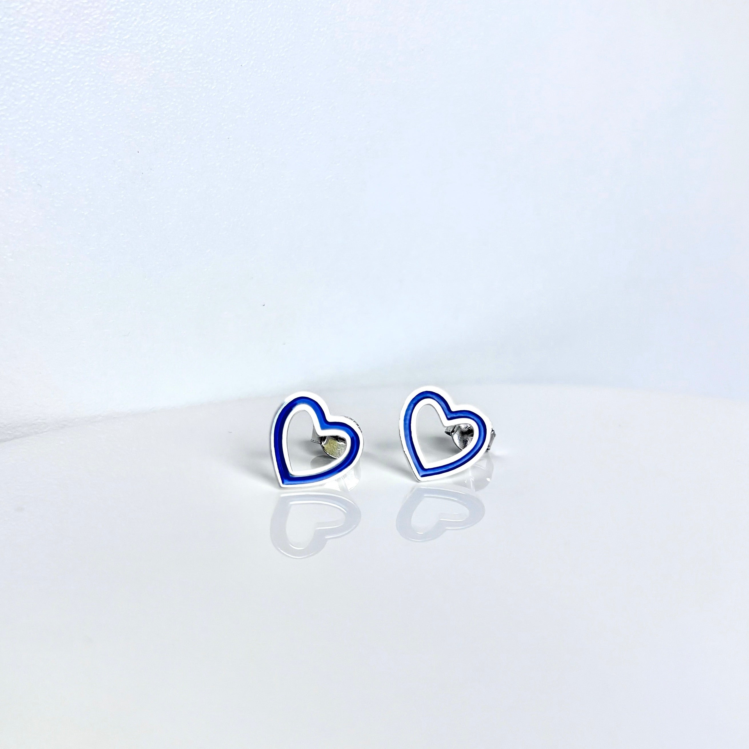 Open Heart Studs